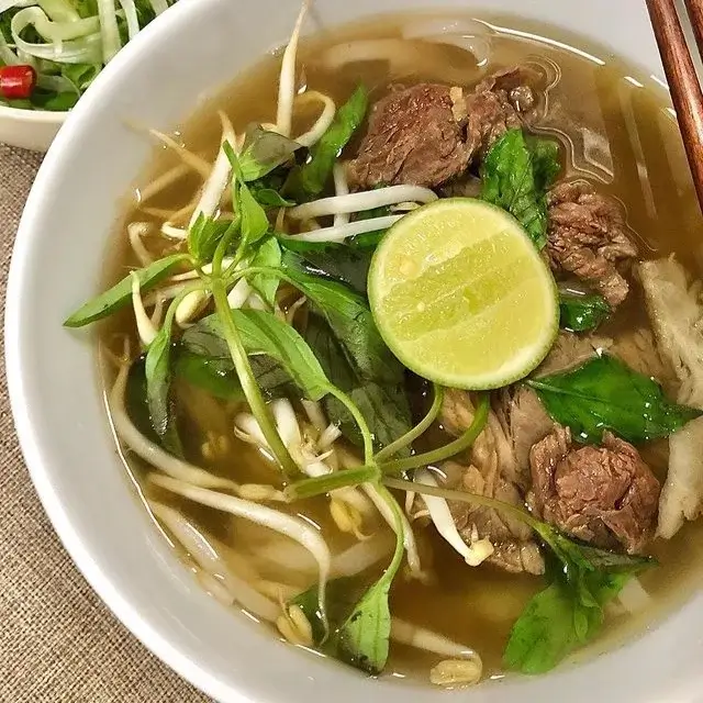 Lemongrass grilled pork noodles 1