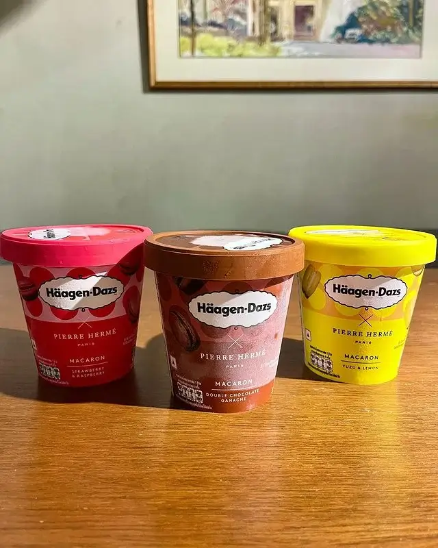 haagen dazs strawberry and Chocolate Flavours