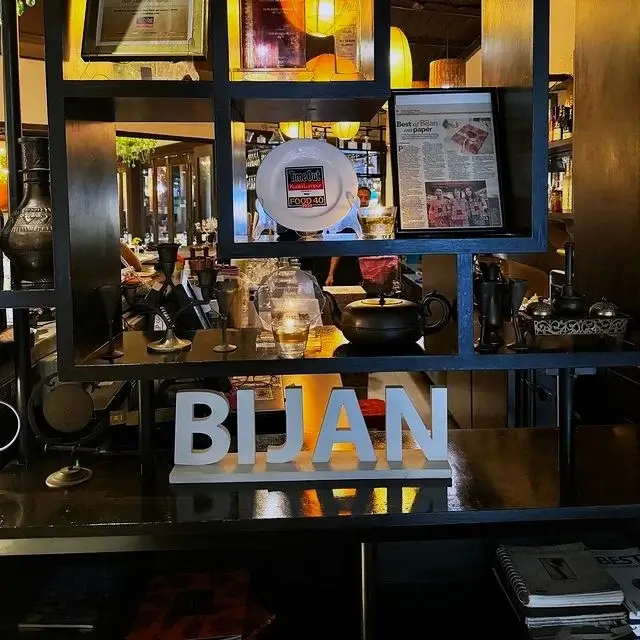 Bijan In outlet Image with Bijan Logo