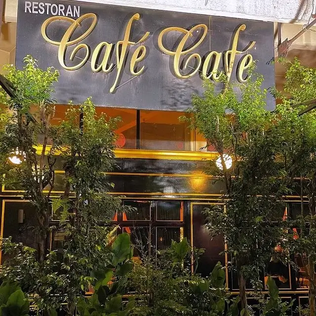 Cafe Cafe In Outlet Image